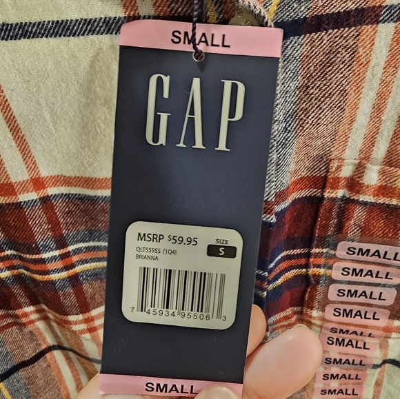 Gap Womans Small Red/White Flannel Button Down Shirt - Picture 3 of 6